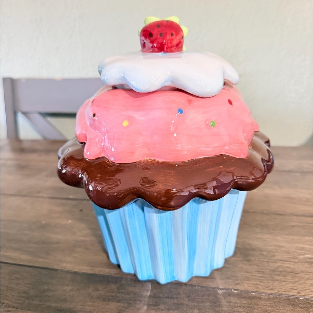 Strawberry Cupcake Cookie Jar Cute Kitchen Decor Ceramic Storage Jar